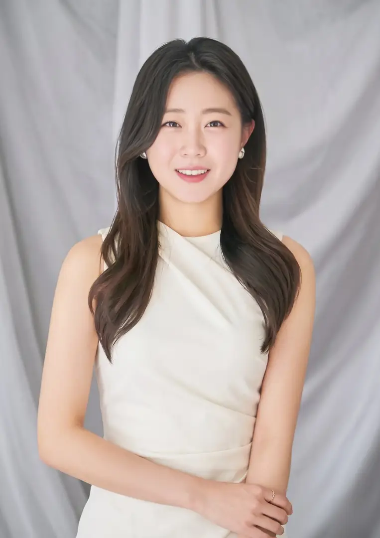 Dr Jenny Yun